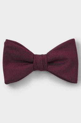 Pre-tied bow tie in a silk blend, Dark pink