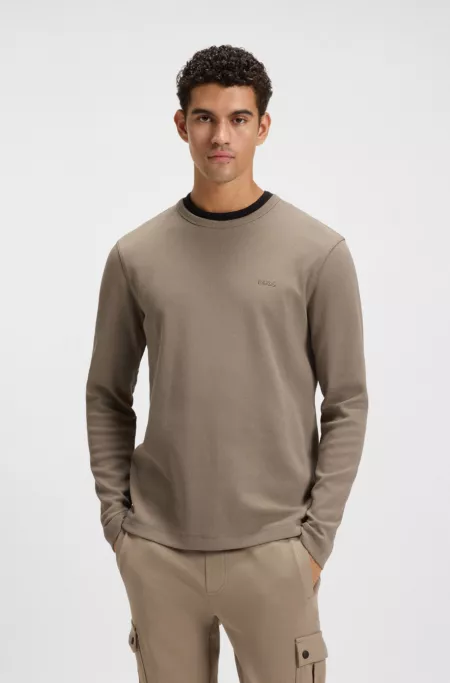 Cotton-blend T-shirt with waffle structure