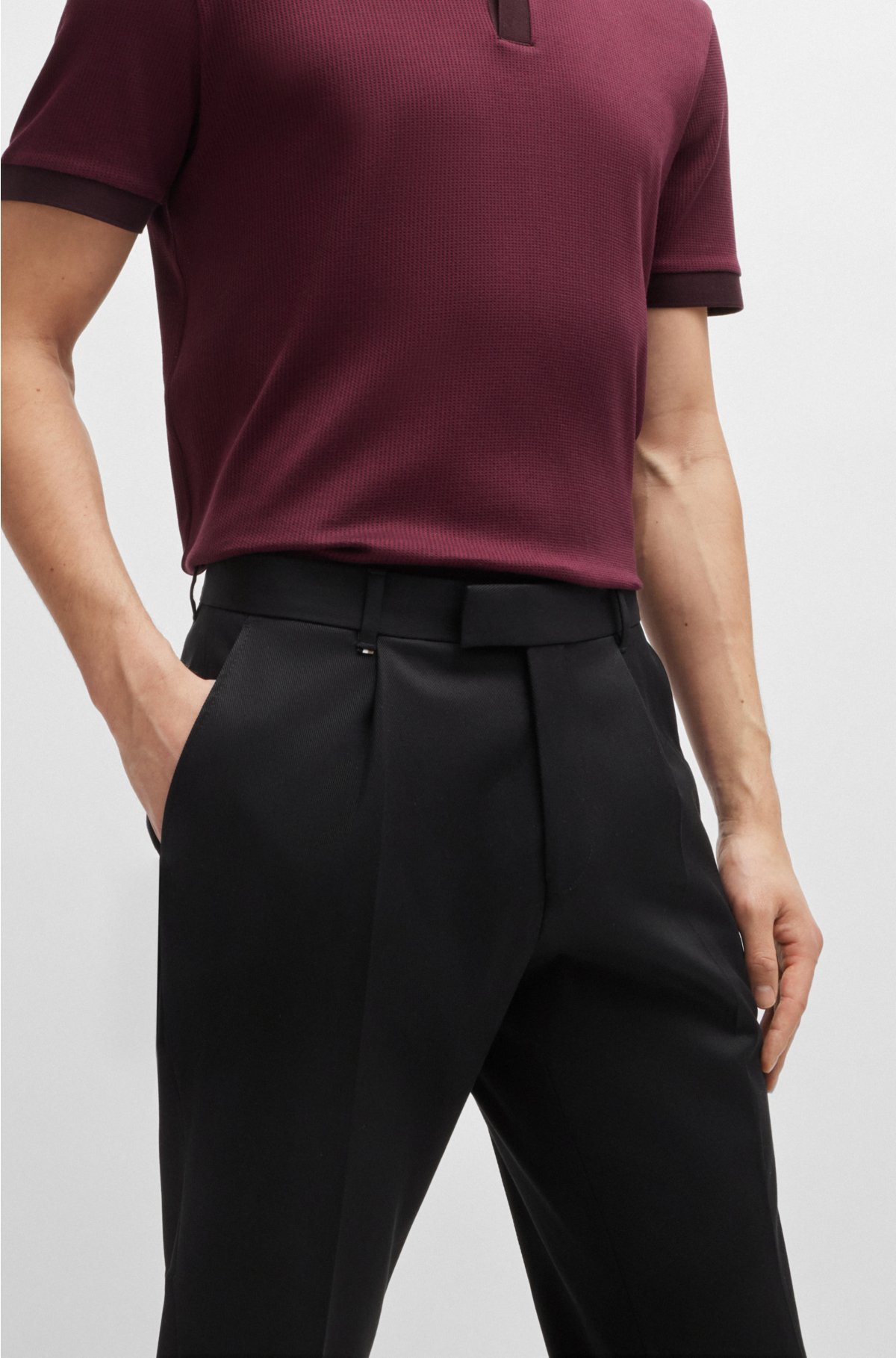 Relaxed-fit trousers in stretch fabric with pleat front, Black