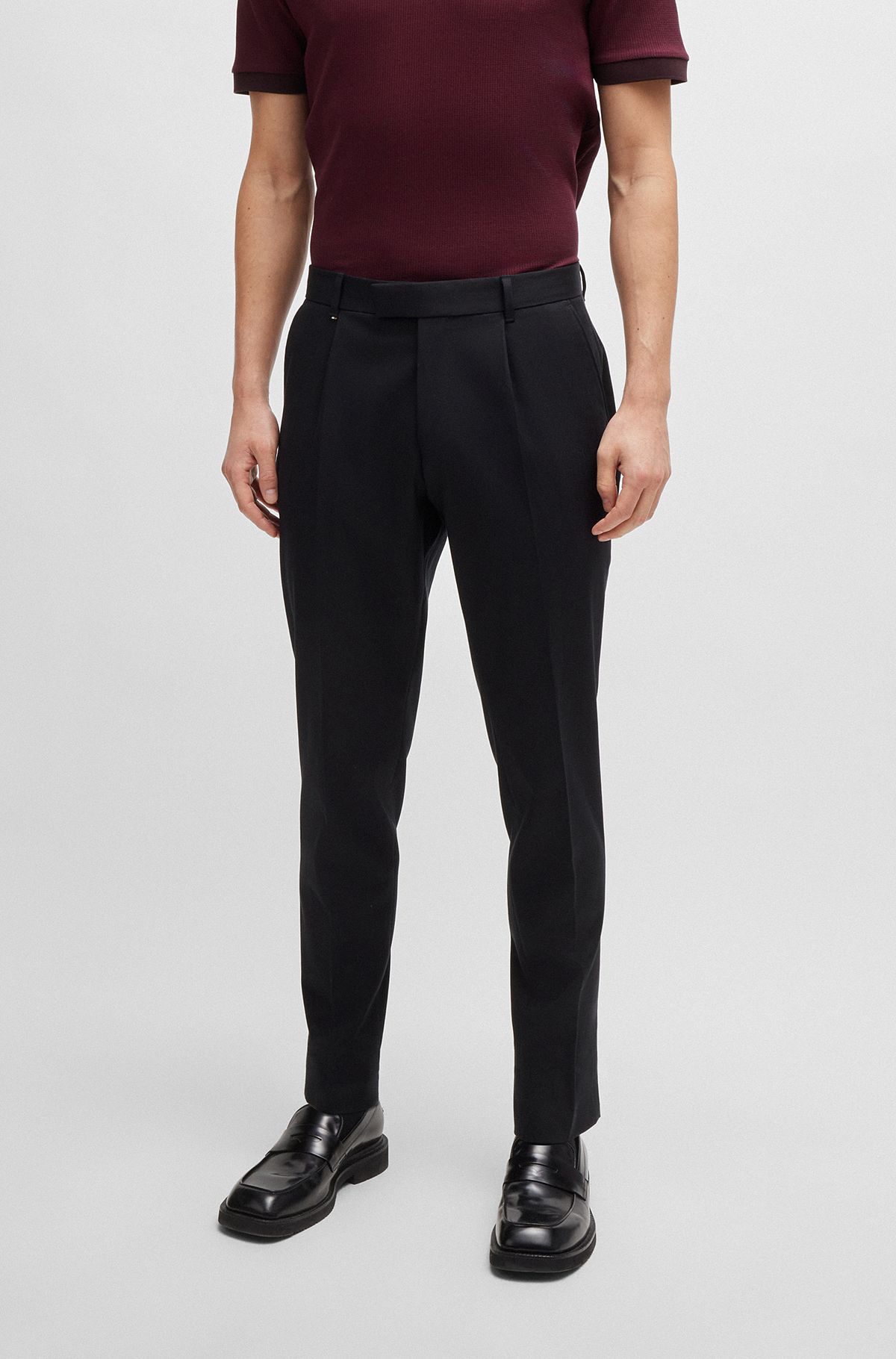 Relaxed-fit trousers in stretch fabric with pleat front, Black