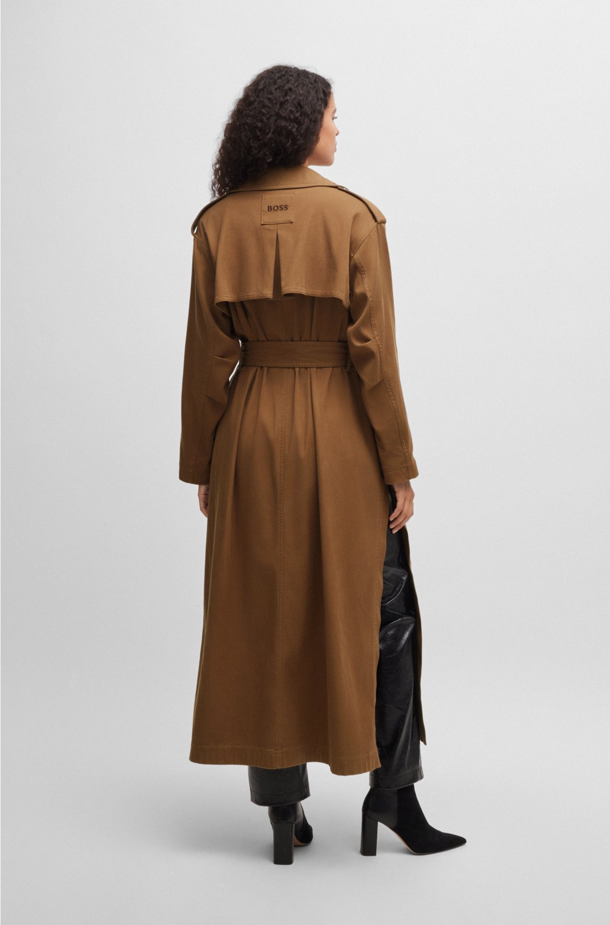 Belted trench coat with hardware trims, Brown