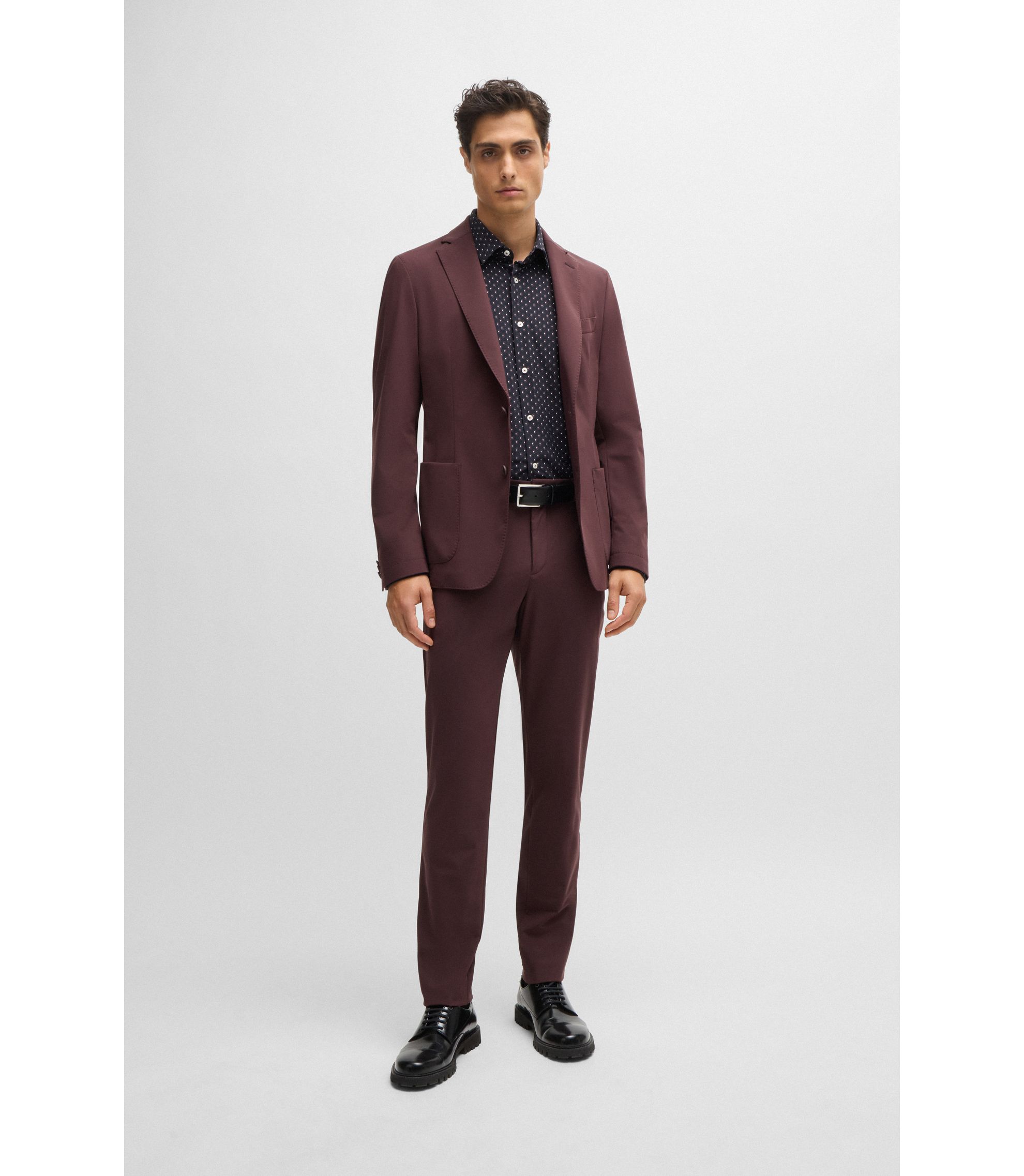 hbeu50521579_642_300?wid=1980&