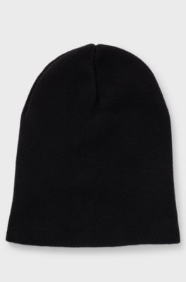 Cotton-knit beanie hat with blue logo label, Black