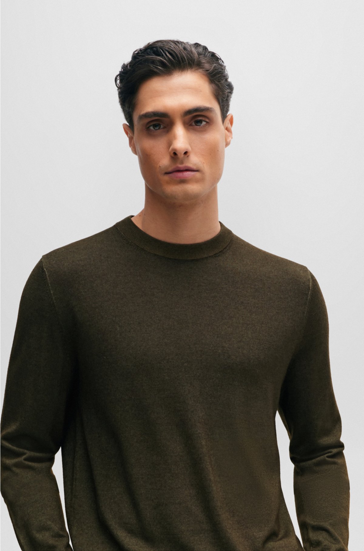 Regular-fit sweater in 100% cashmere with ribbed cuffs, Dark Green