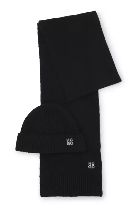 Geschenk-Set aus Schurwoll-Mix mit metallenem Logo