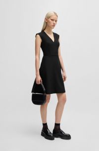 Vestito senza maniche in tessuto elasticizzato con gonna a campana, Nero