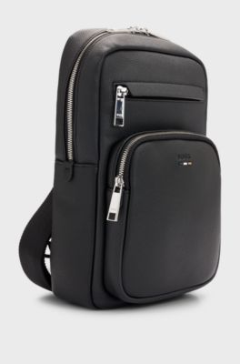 One-shoulder backpack in grained faux leather, Black