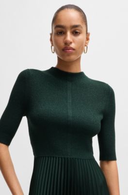 Cropped-sleeve dress with pliss&eacute; skirt, Dark Green