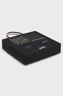 Paquete de cuatro&nbsp;pares de calcetines de largo normal en caja de regalo, Negro / Gris