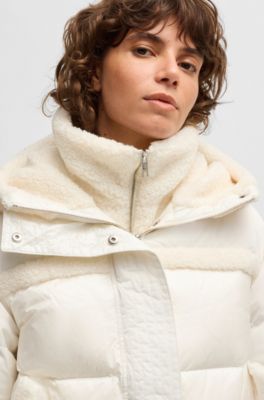 BOSS - はっ水ダウンジャケット テディディテール - ホワイト 