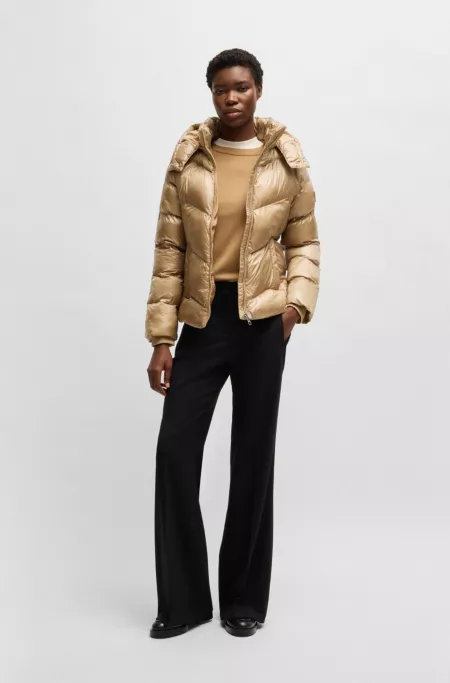 Water-repellent padded jacket with adjustable hood