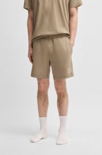 Shorts van stretchkatoen met omrand logo, Bruin