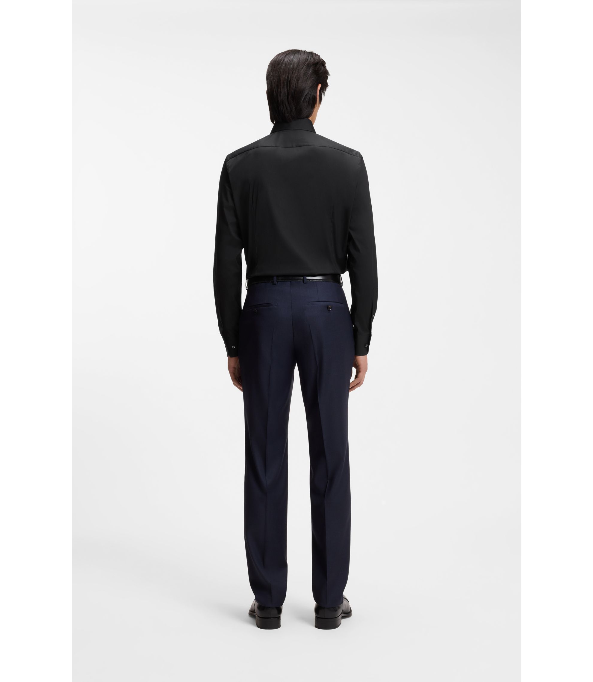 hbeu50525357_001_360?wid=1980&