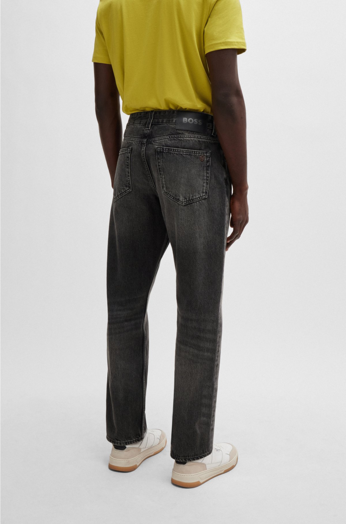 BOSS - Regular-fit jeans van stevig zwart denim