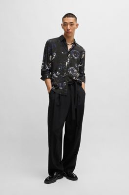 Slim-fit shirt with Kent collar in seasonal print, Patterned