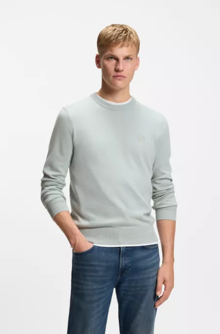 Knitted sweater in cotton and cashmere with logo label