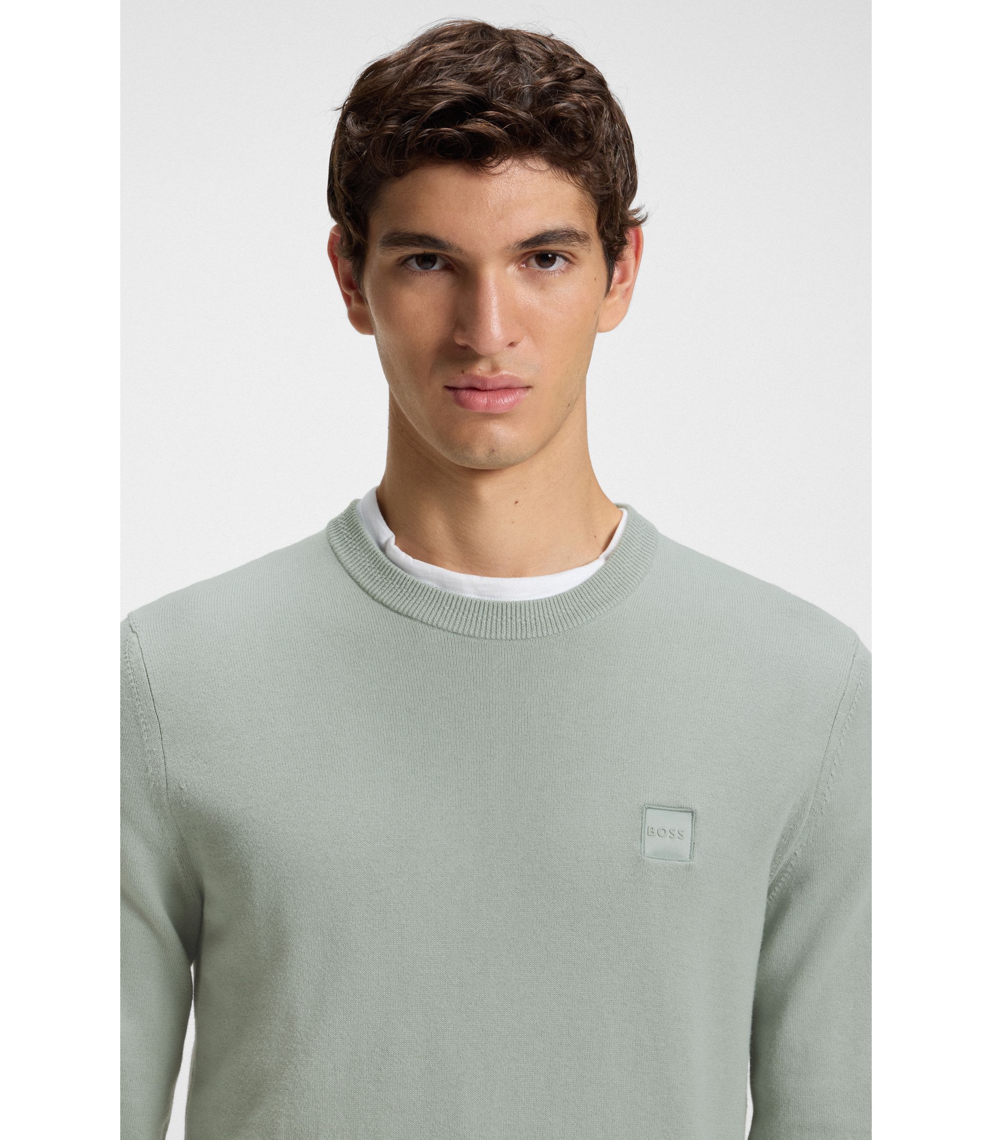 hbeu50527583_351_340?wid=1980&