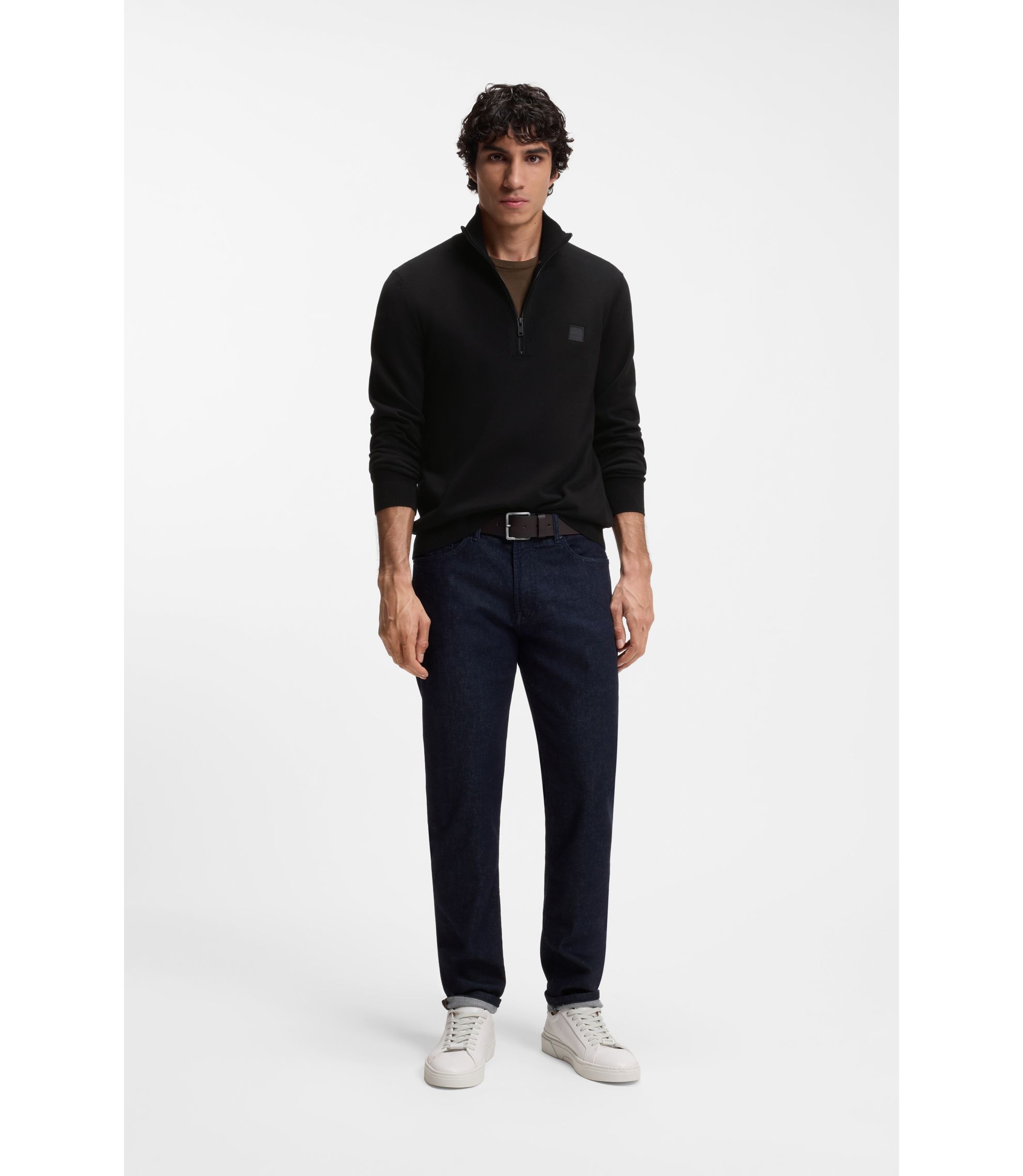 KEN0515 BOSS ブラック トレーナー ロゴ入り KEN0515 BOSS ブラック トレーナー ロゴ入り BOSS ブラック