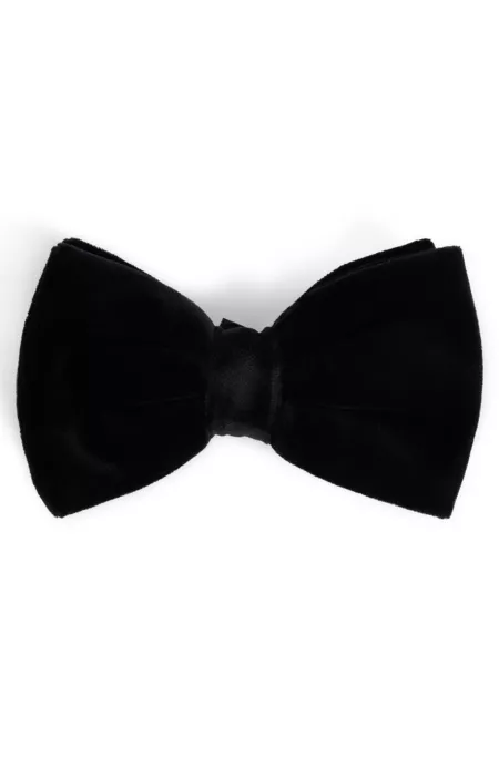 Pre-tied bow tie in cotton velvet