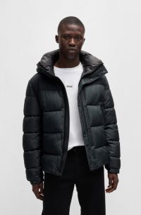 Chaqueta acolchada regular fit en tejido repelente al agua, Negro