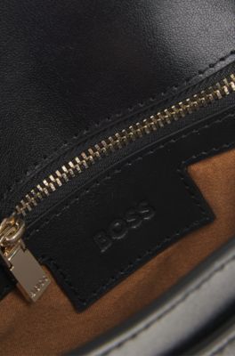 Ariell shoulder bag in leather, Black