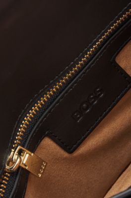Ariell shoulder bag in leather, Black