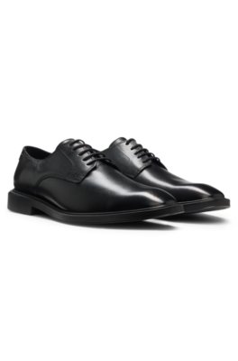 Derby shoes in smooth leather with embossed logo