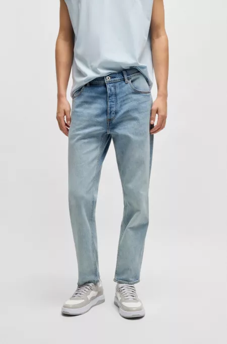 Jean Tapered en denim stretch bleu clair