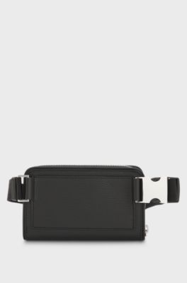 Crossbodytas van Italiaans leer met zilverkleurige hardware, Zwart