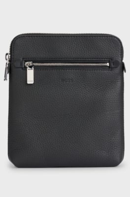 Envelope bag in Italian leather with embossed logo, Black
