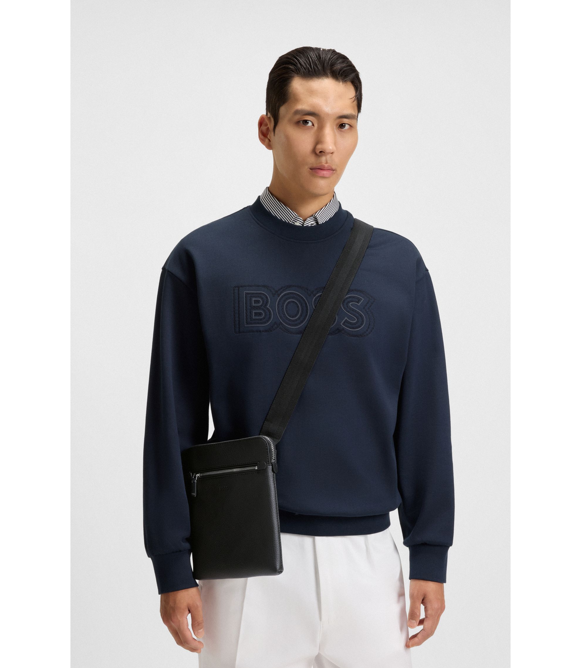 BOSS - エンベロープバッグ イタリアングレインレザー エンボス