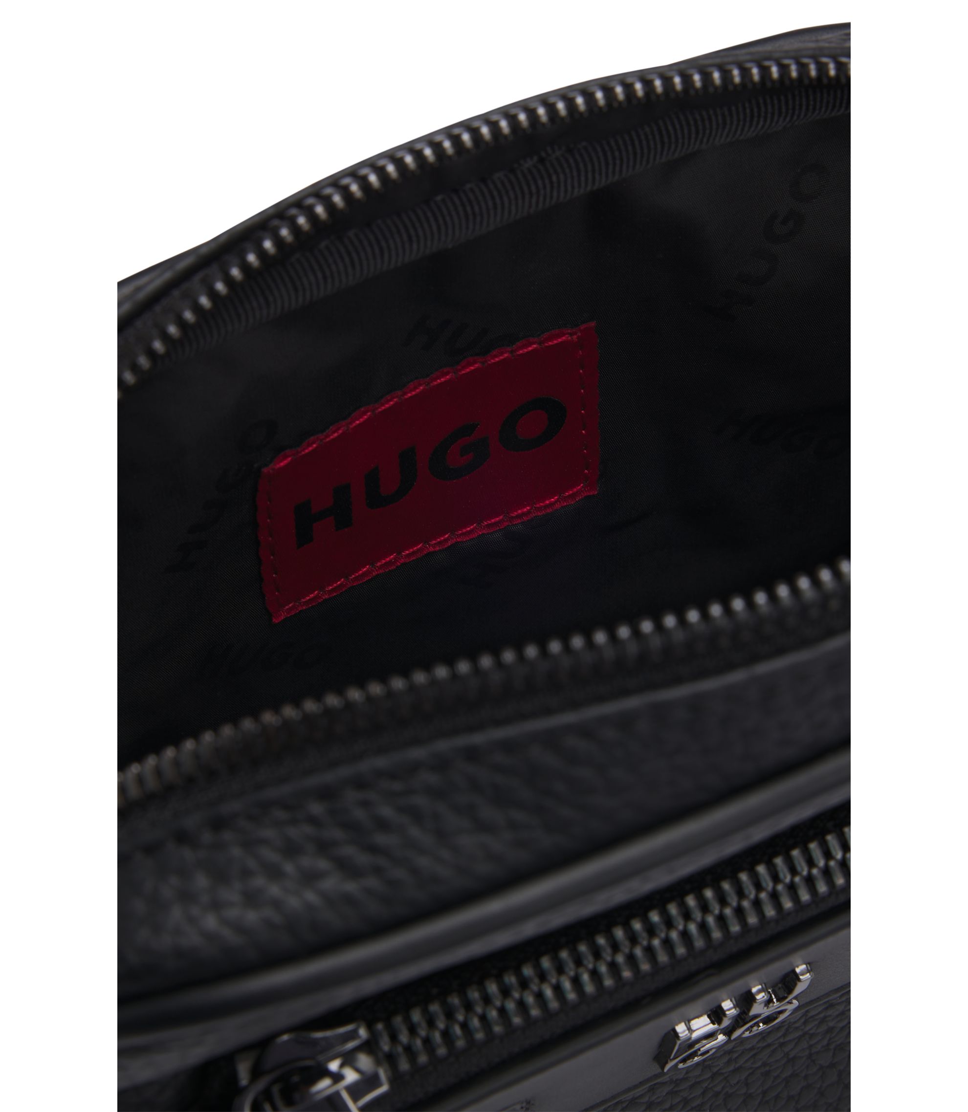 HUGO - グレイン フェイクレザー レポーターバッグ スタックロゴ