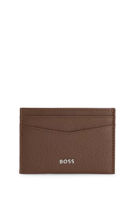 Card holder in grained leather with metallic logo lettering