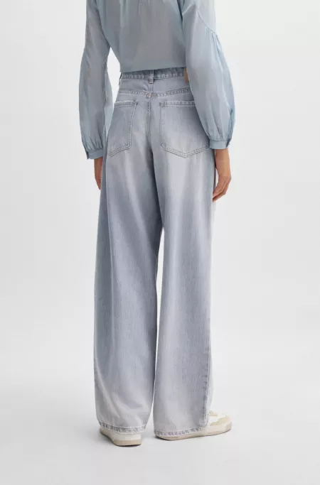 Wide-leg jeans in grey denim with front pleats