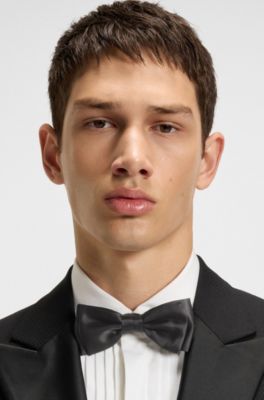 Pre-tied bow tie in a silk blend, Black