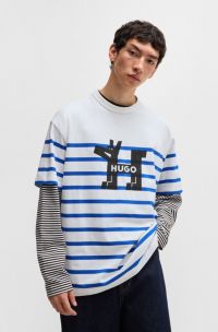 Camiseta holgada de punto de algodón con logo de perro, Blanco / Azul