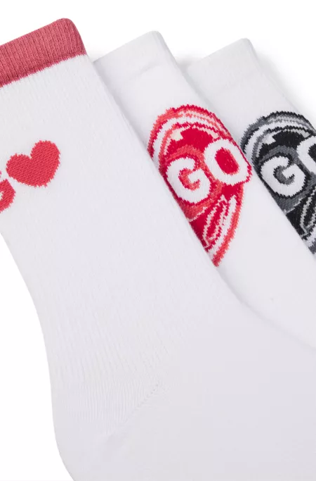 Three-pack of short cotton-blend socks with logos