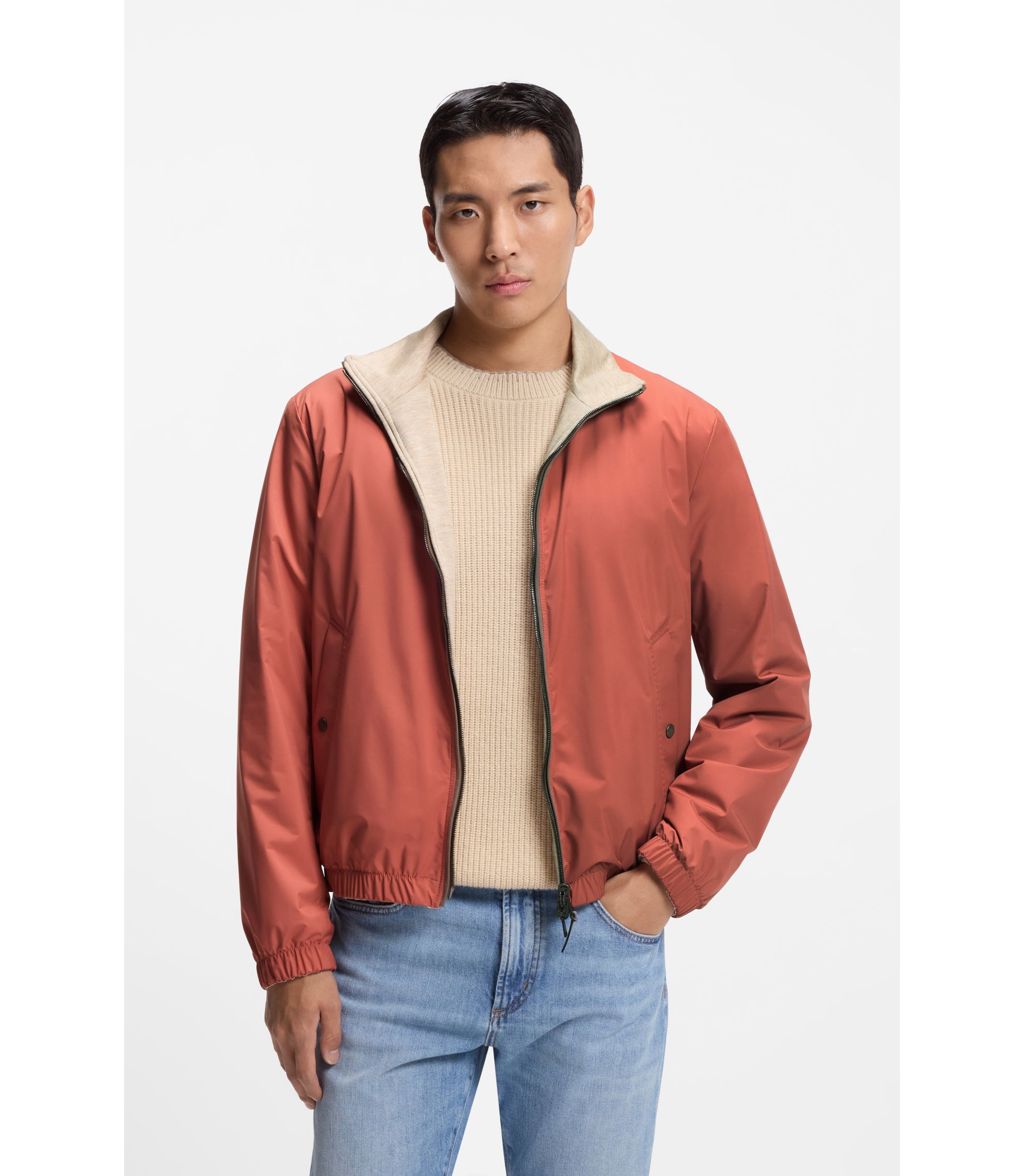 hbeu50530699_613_350?wid=1980&