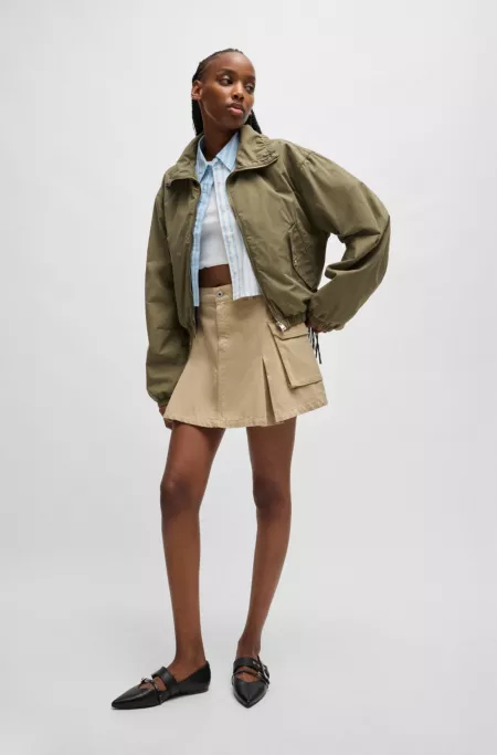 Pleat-front cargo skirt in cotton twill