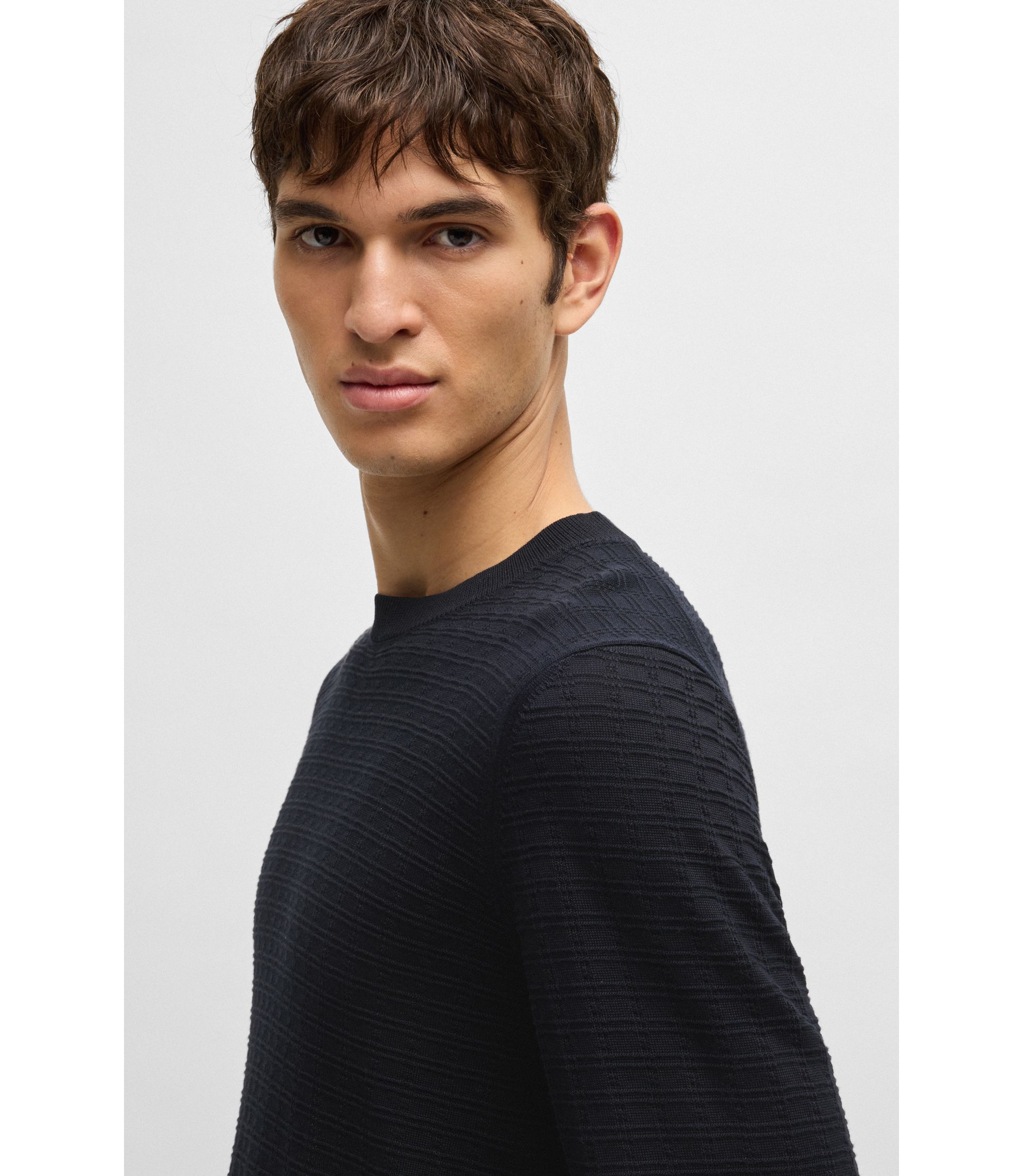 極美品 HUGO BOSS シルク 混 ニット 切り替え 中綿 ブルゾン S 極美品 HUGO BOSS シルク 混 ニット 切り替え 中綿 ブルゾン S