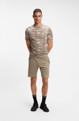 Active shorts in quick-dry fabric with reflective logo, Light Brown