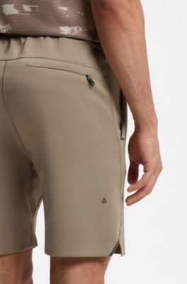 Active shorts in quick-dry fabric with reflective logo, Light Brown