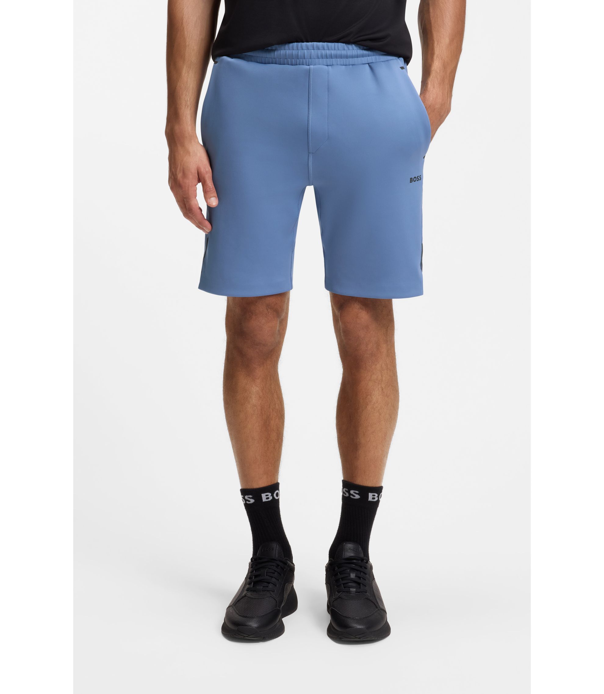 Active Shorts aus schnell trocknendem Gewebe mit reflektierendem Logo