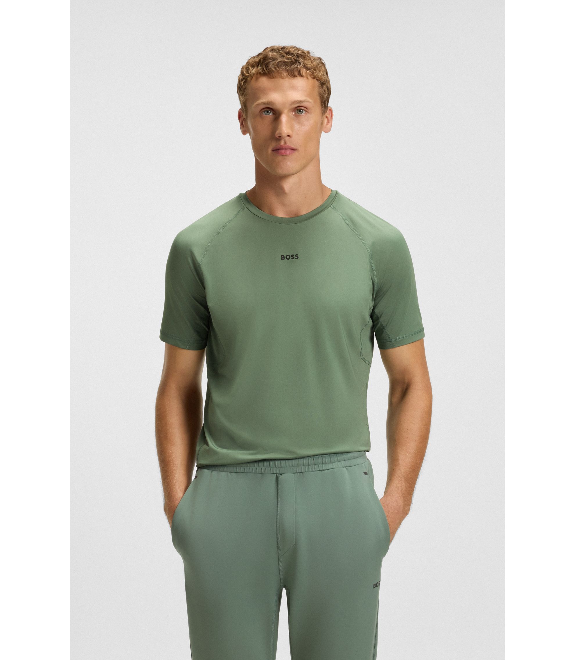 ヒューゴボス デコラティブ リフレクターベスト サイズM 新品 今季 25SS Amazon.co.jp: [BOSS] [ボス] はっ水 ゴルフ ベスト