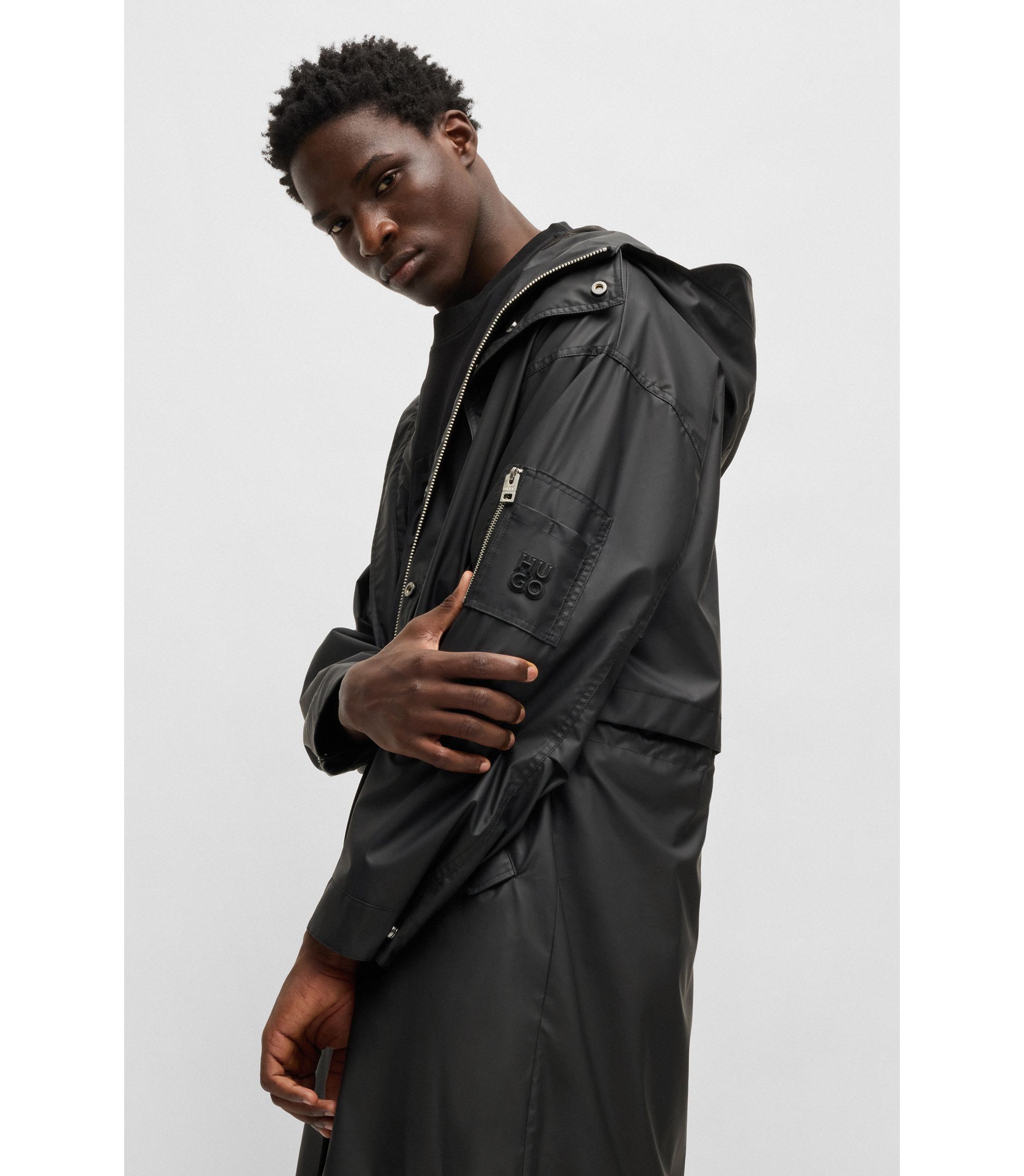 hbeu50531242_001_341?wid=1980&