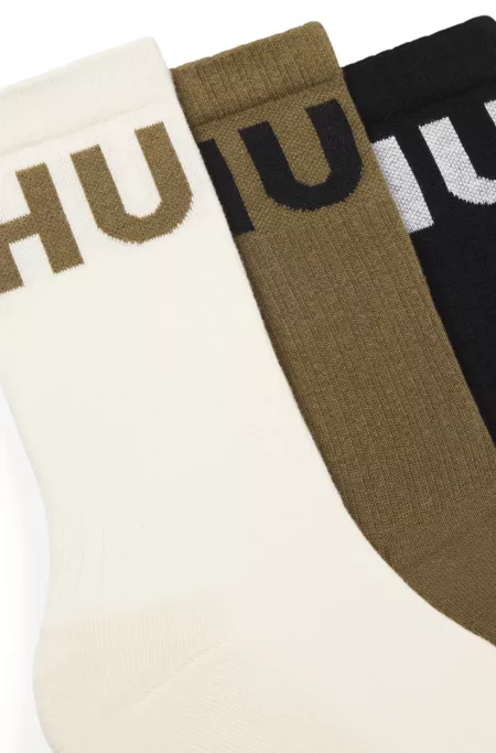 Three-pack of ribbed short socks with logos