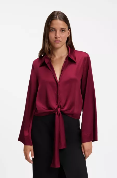 Relaxed-fit blouse with a tie-front feature