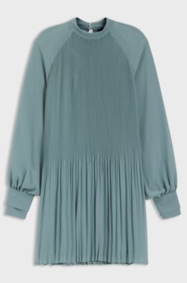 Plissee-Kleid mit transparenten &Auml;rmeln, Hellblau