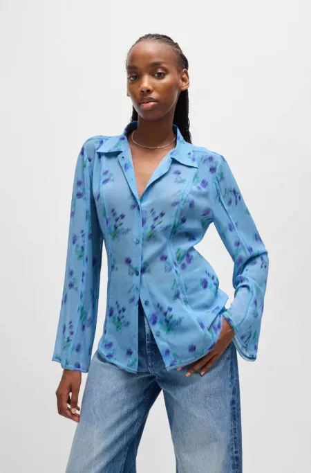 Slim-fit blouse with floral print