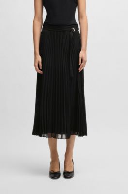 Belted skirt in pliss&eacute; crepe, Black